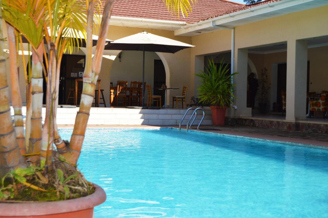 Bougainvilla Boutique Hotel & Restaurant Lubumbashi Buitenkant foto