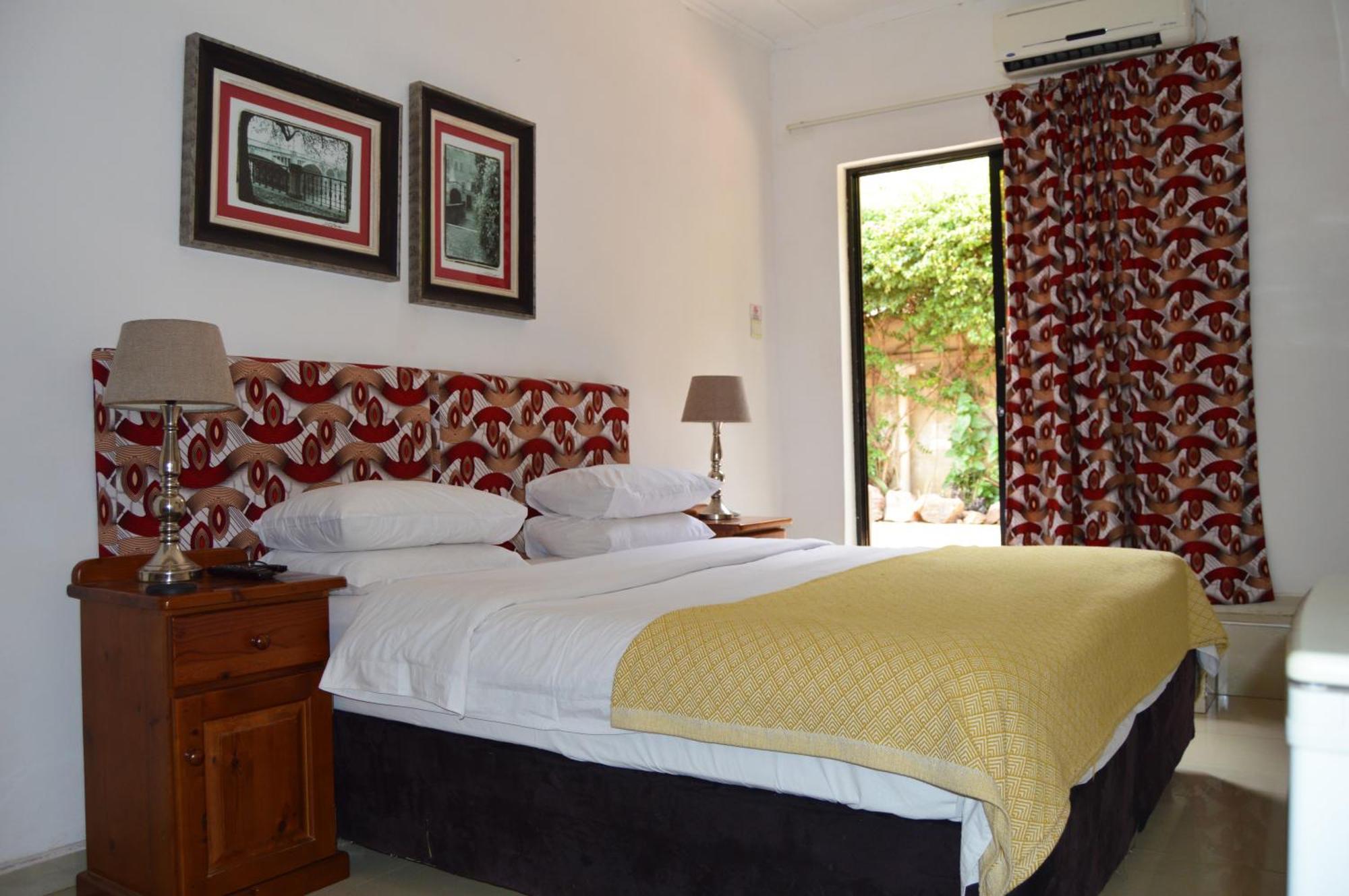 Bougainvilla Boutique Hotel & Restaurant Lubumbashi Buitenkant foto