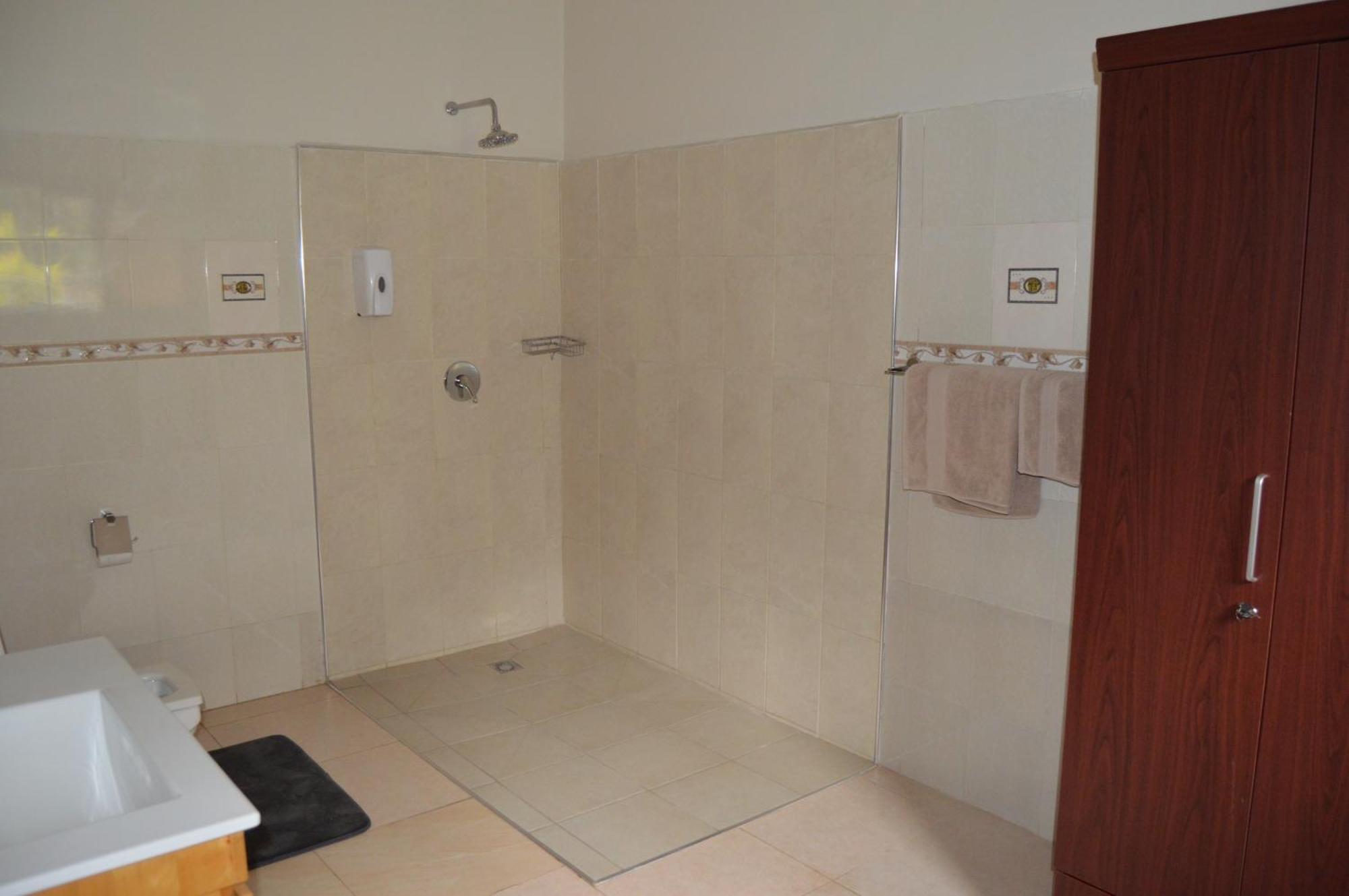 Bougainvilla Boutique Hotel & Restaurant Lubumbashi Buitenkant foto
