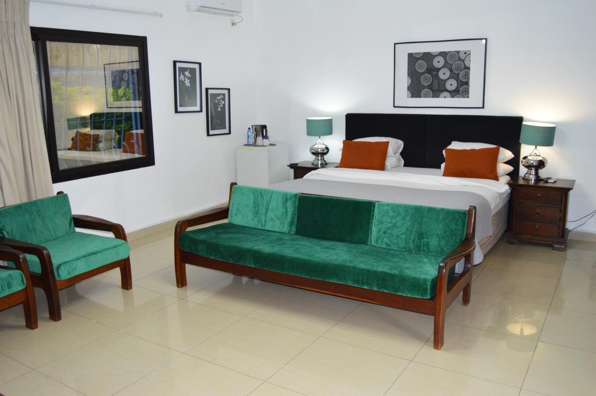 Bougainvilla Boutique Hotel & Restaurant Lubumbashi Buitenkant foto
